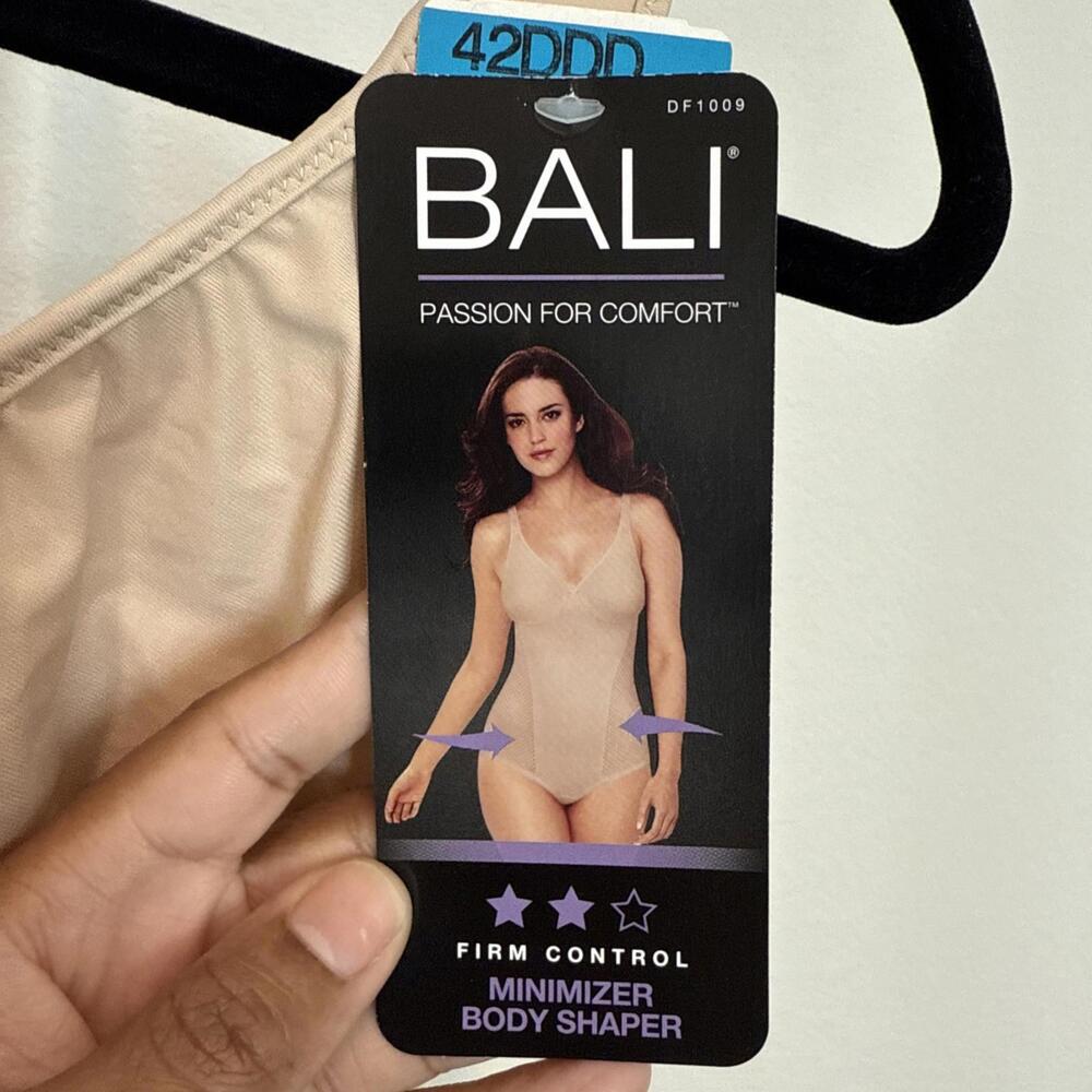 NWT Bali Body Shaper Cool Comfort Built-in Bra 42DDD Comfort-U Adjustable straps - Picture 5 of 9